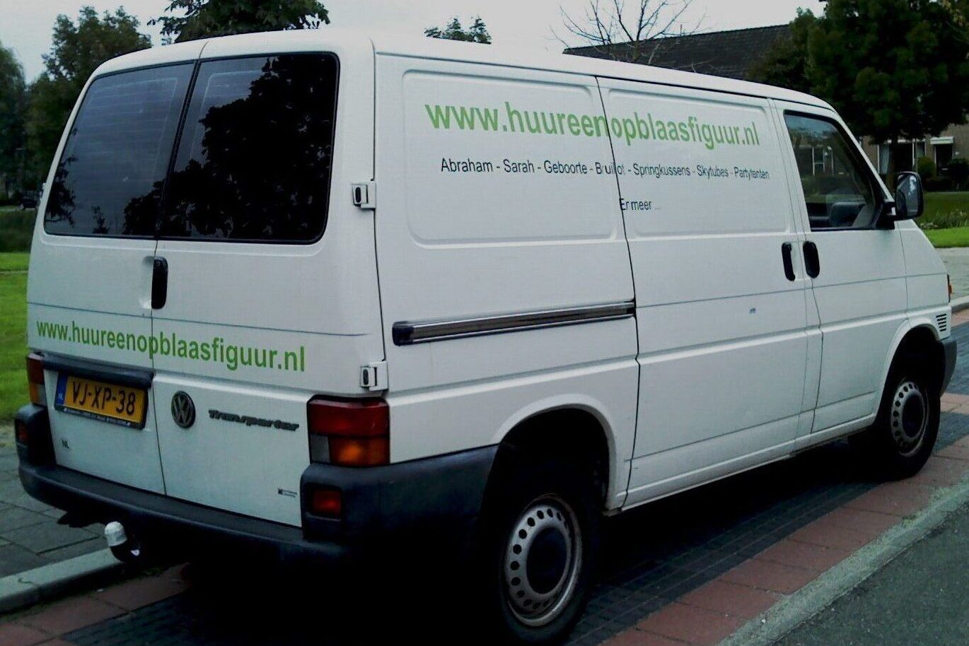 cropped-cropped-cropped-cropped-cropped-cropped-cropped-bus2-1.jpg